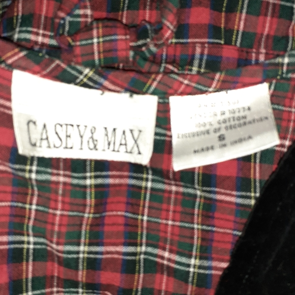 Women's Christmas Vest - Picture 7 of 7